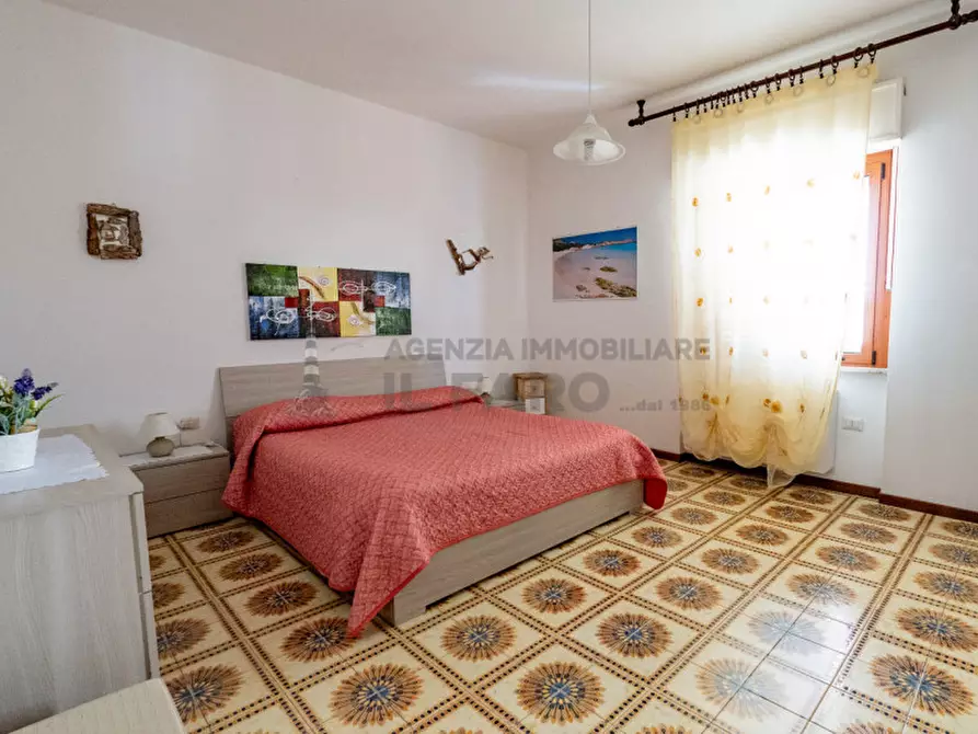 Immagine 13 di Appartamento in vendita  in Via Cala Chiesa a La Maddalena