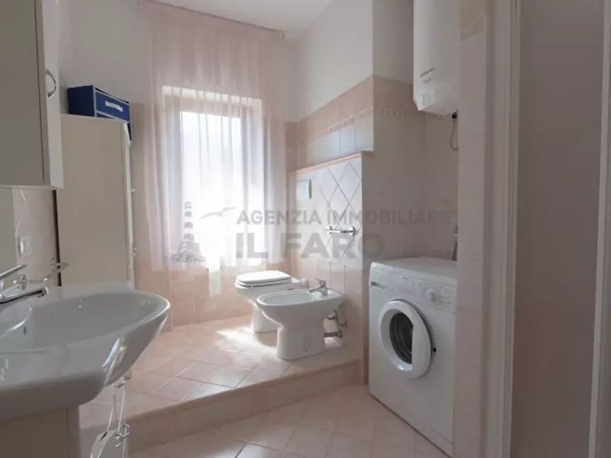 Immagine 17 di Appartamento in vendita  in Via Cala Chiesa a La Maddalena