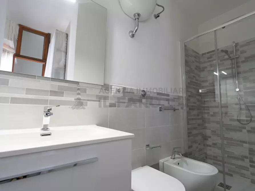 Immagine 21 di Appartamento in vendita  in Via Cala Chiesa a La Maddalena