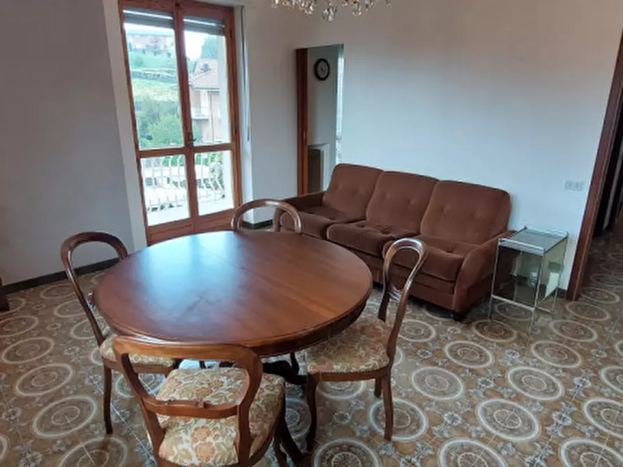 Immagine 5 di Appartamento in affitto  in Via Roddino a Monforte D'alba