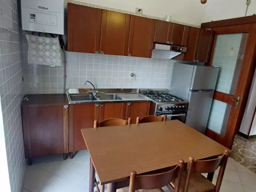 Immagine 6 di Appartamento in affitto  in Via Roddino a Monforte D'alba