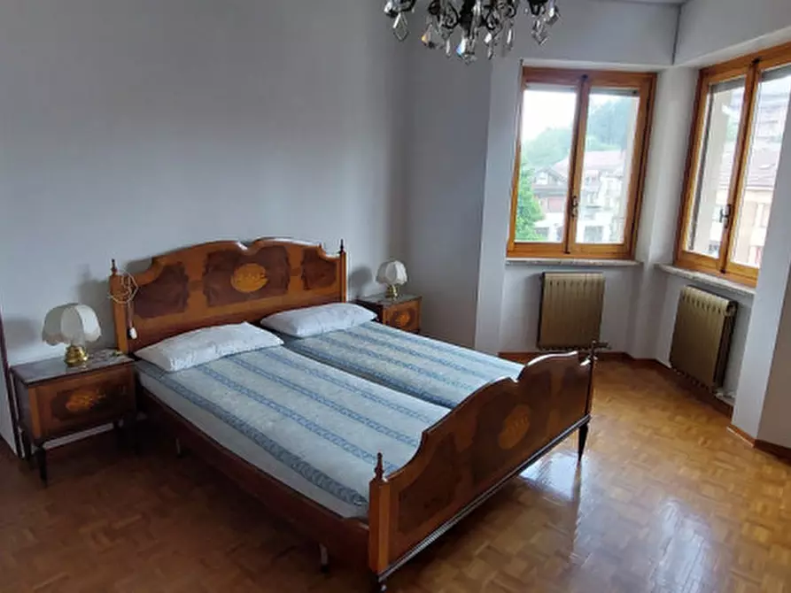 Immagine 10 di Appartamento in affitto  in Via Roddino a Monforte D'alba