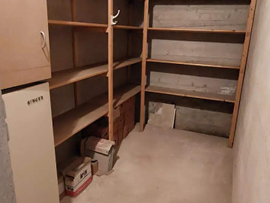 Immagine 18 di Appartamento in affitto  in Via Roddino a Monforte D'alba