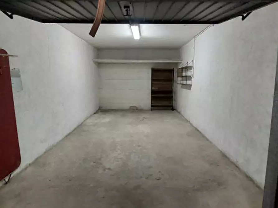 Immagine 19 di Appartamento in affitto  in Via Roddino a Monforte D'alba