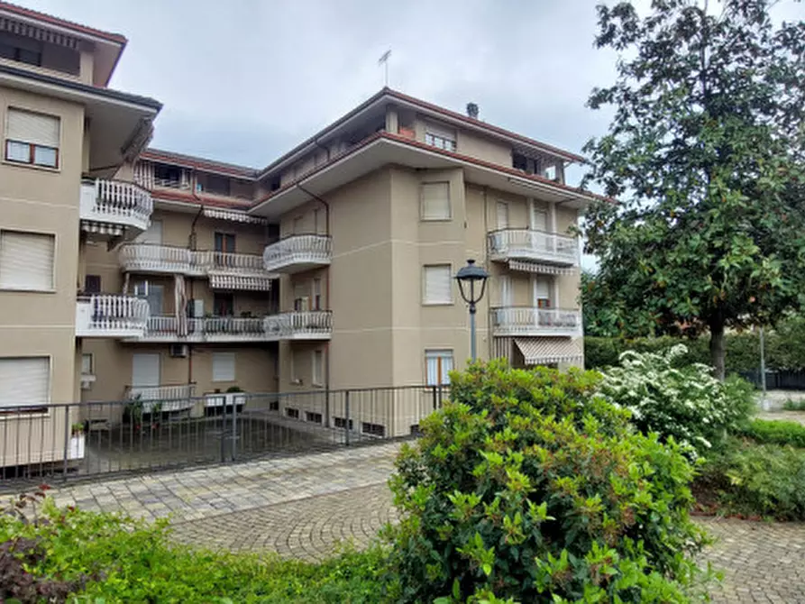 Immagine 20 di Appartamento in affitto  in Via Roddino a Monforte D'alba