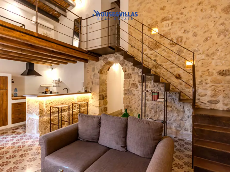 Immagine 9 di Loft/Open space in vendita  in Via Michele Amari a Noto