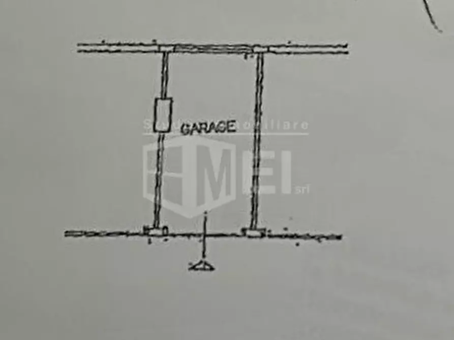 Immagine 5 di Garage in vendita  in Via Gaetano D'Alesio a Livorno