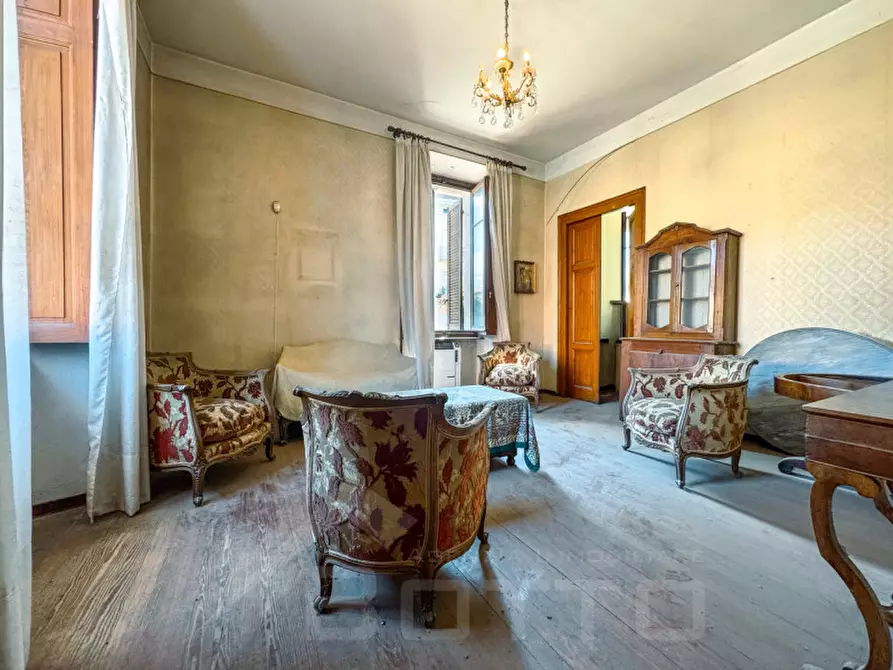 Immagine 11 di Villa in vendita  in via arona 85 a Borgomanero