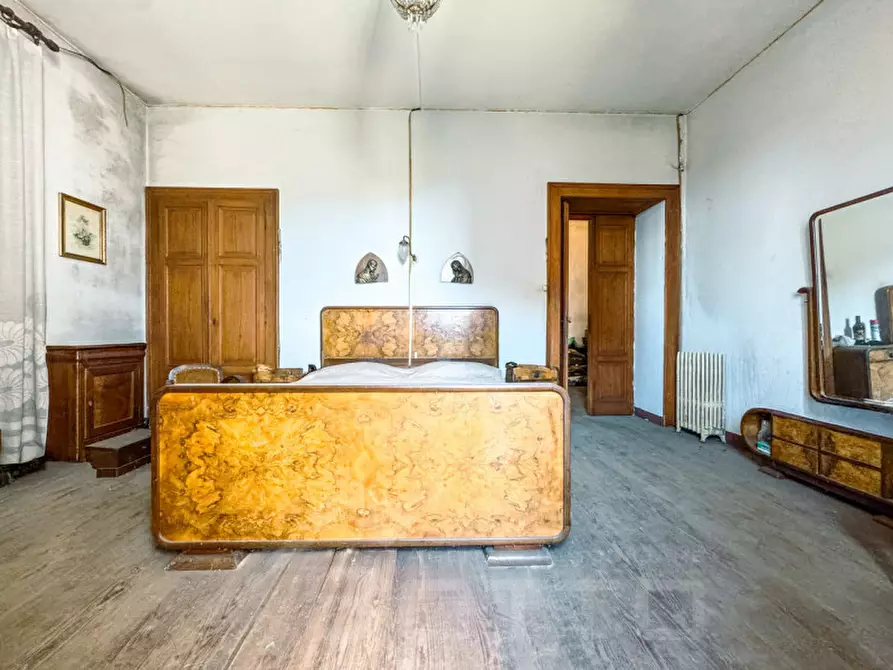 Immagine 13 di Villa in vendita  in via arona 85 a Borgomanero