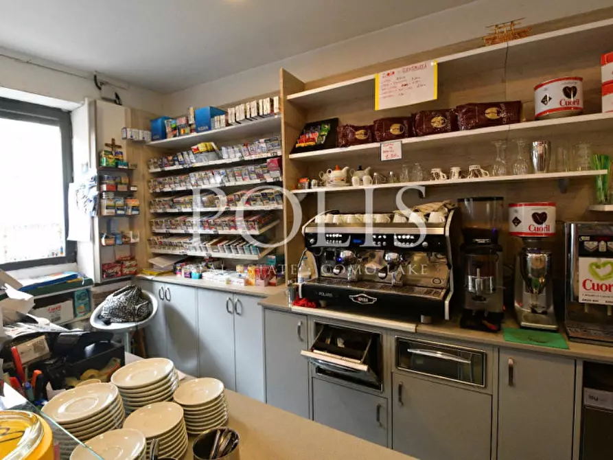 Immagine 3 di Attività commerciale in vendita  in via dottesio 12 a Como