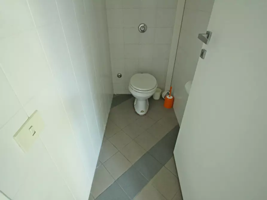 Immagine 5 di Ufficio in affitto  in Via Giovanni Bazzea a Santa Maria Di Sala