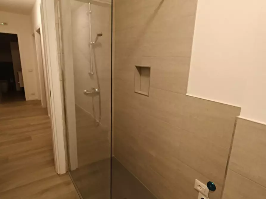 Immagine 17 di Camera in affitto  in Via Martiri Giuliani e Dalmati a Padova