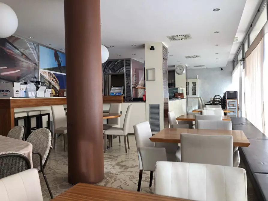 Immagine 1 di Attività commerciale in affitto  in via Santa Eurosia a Piovene Rocchette