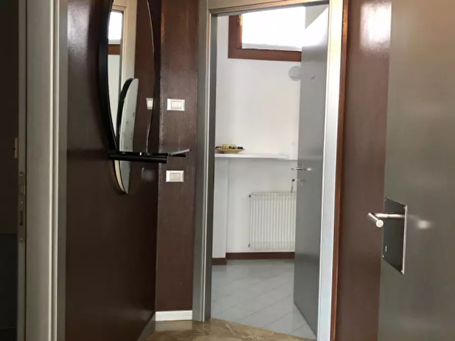 Immagine 5 di Attività commerciale in affitto  in via Santa Eurosia a Piovene Rocchette