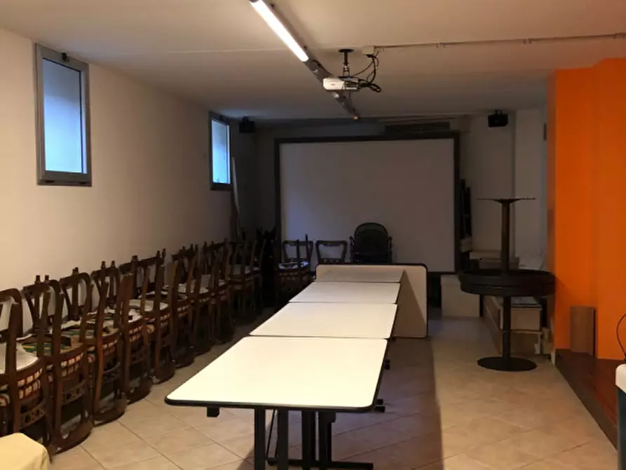 Immagine 7 di Attività commerciale in affitto  in via Santa Eurosia a Piovene Rocchette