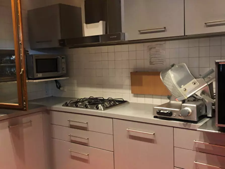 Immagine 30 di Attività commerciale in affitto  in via Santa Eurosia a Piovene Rocchette