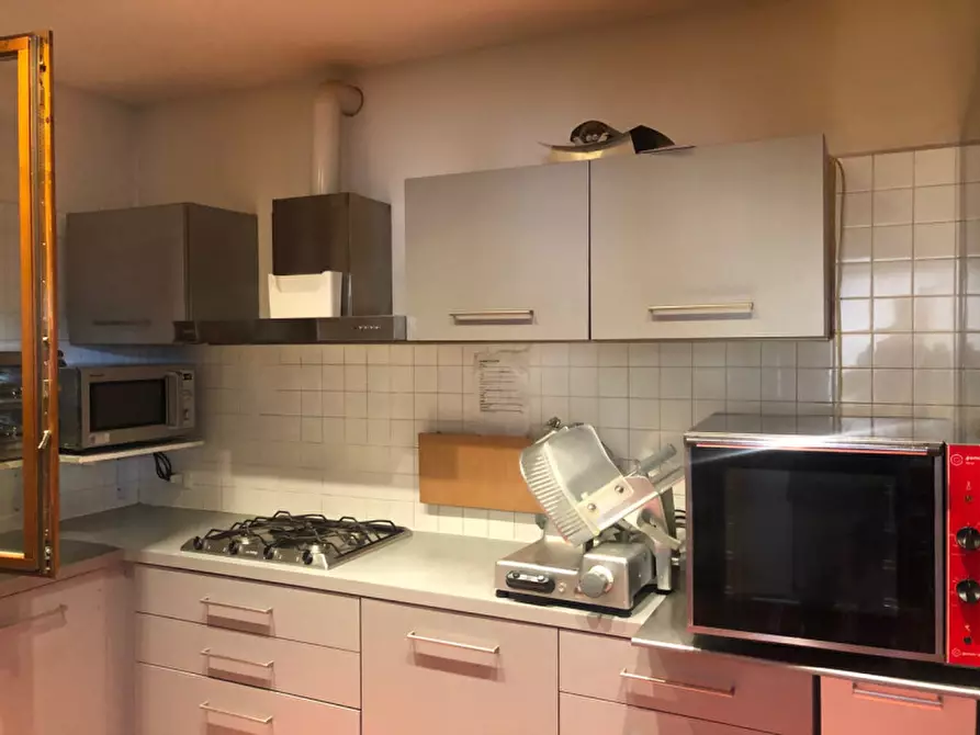 Immagine 33 di Attività commerciale in affitto  in via Santa Eurosia a Piovene Rocchette