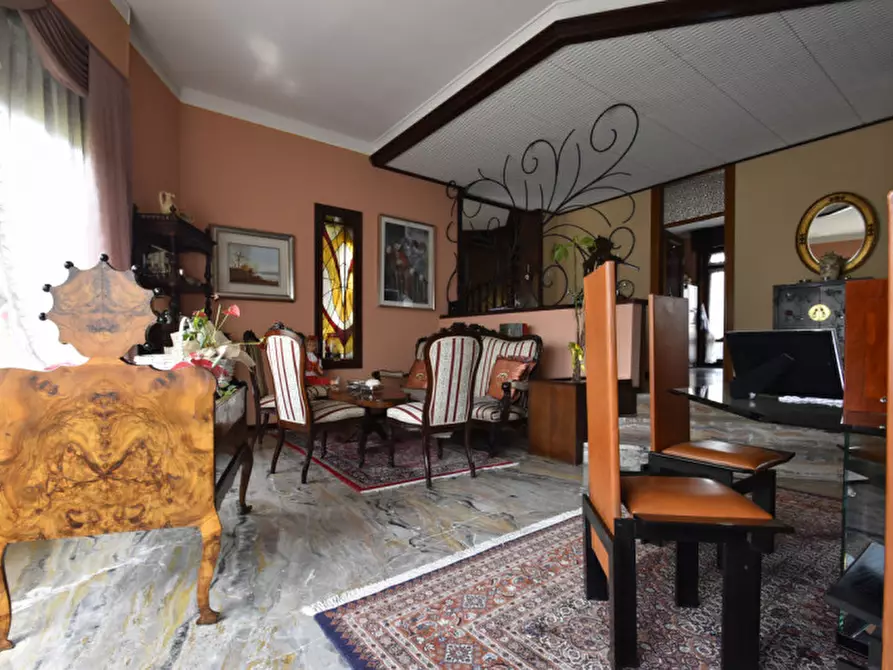 Immagine 11 di Villa in vendita  in Via Enrico Fermi n. 7 a Bussolengo