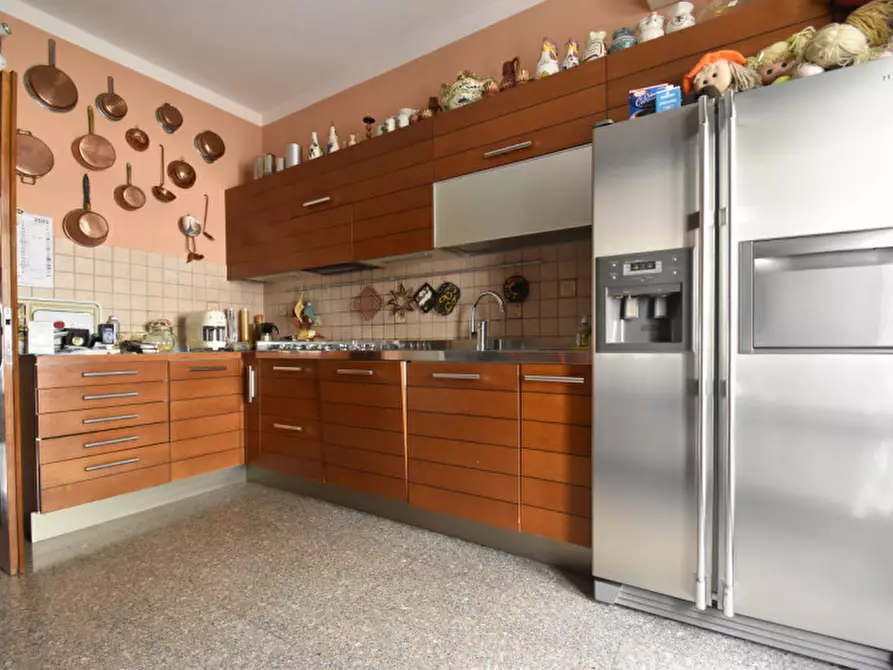 Immagine 23 di Villa in vendita  in Via Enrico Fermi n. 7 a Bussolengo