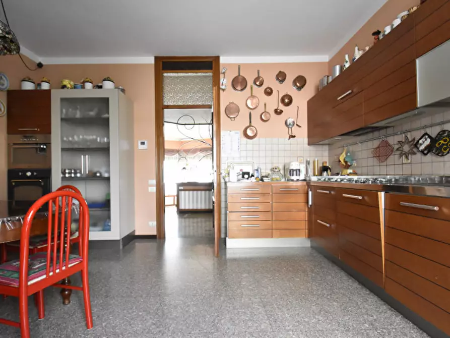 Immagine 24 di Villa in vendita  in Via Enrico Fermi n. 7 a Bussolengo