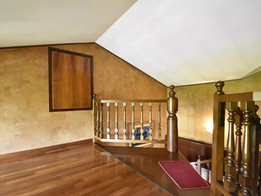 Immagine 38 di Villa in vendita  in Via Enrico Fermi n. 7 a Bussolengo