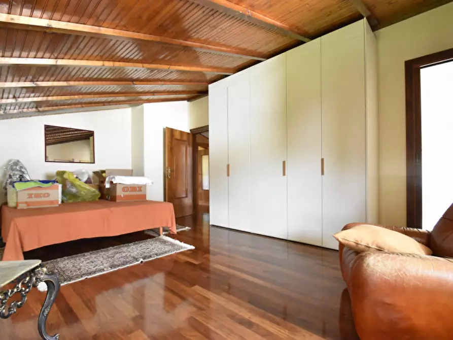 Immagine 45 di Villa in vendita  in Via Enrico Fermi n. 7 a Bussolengo
