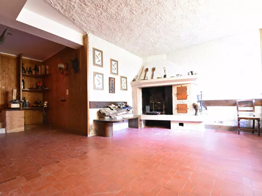 Immagine 51 di Villa in vendita  in Via Enrico Fermi n. 7 a Bussolengo