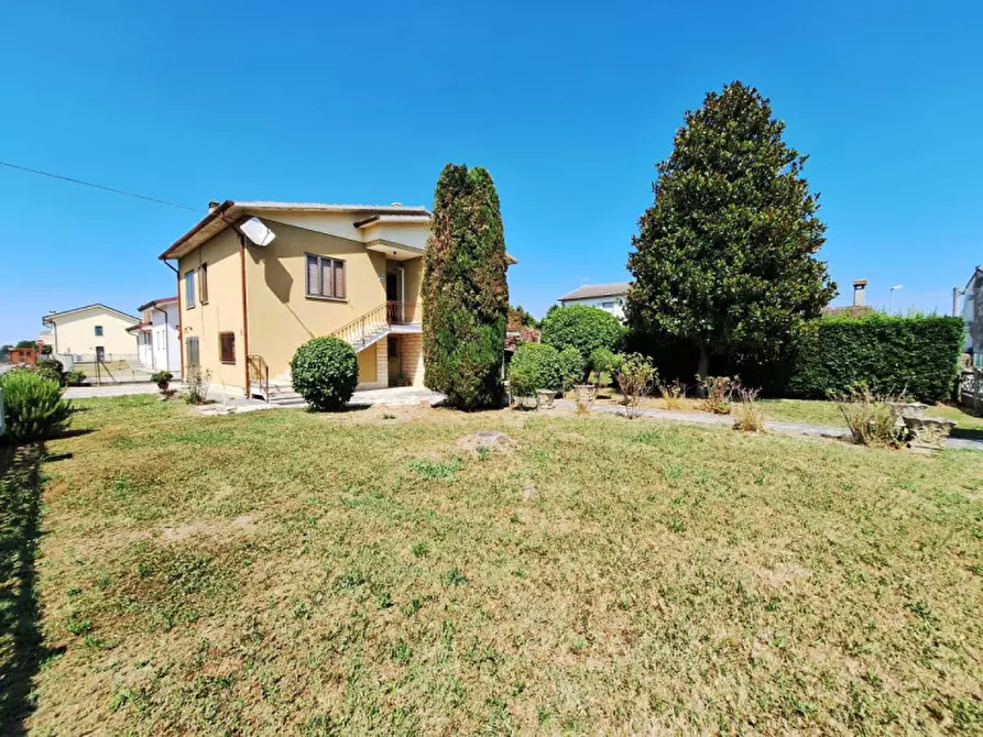 Immagine 2 di Casa indipendente in vendita  in Via Dante Alighieri a Guarda Veneta