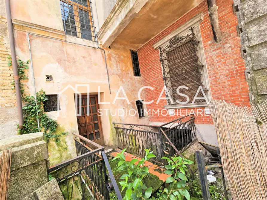 Immagine 4 di Palazzo in vendita  in piazza castello a Valvasone Arzene