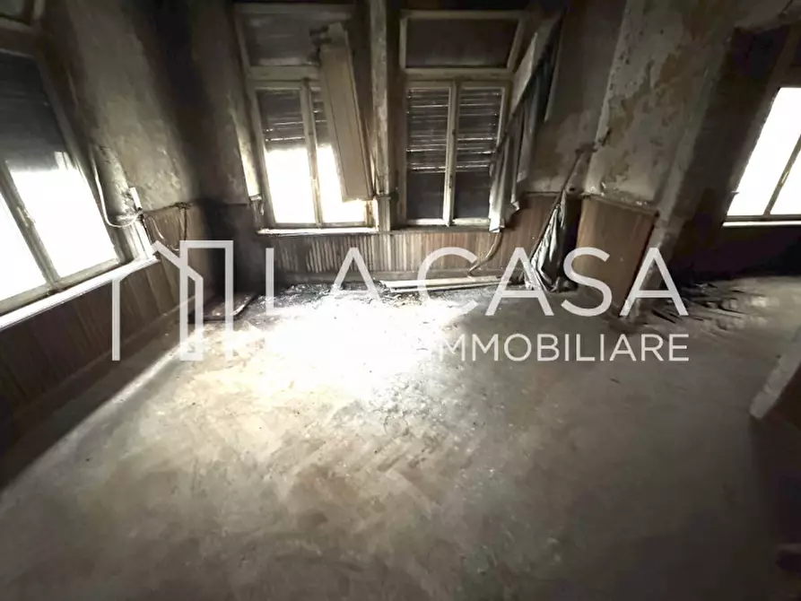 Immagine 12 di Palazzo in vendita  in piazza castello a Valvasone Arzene