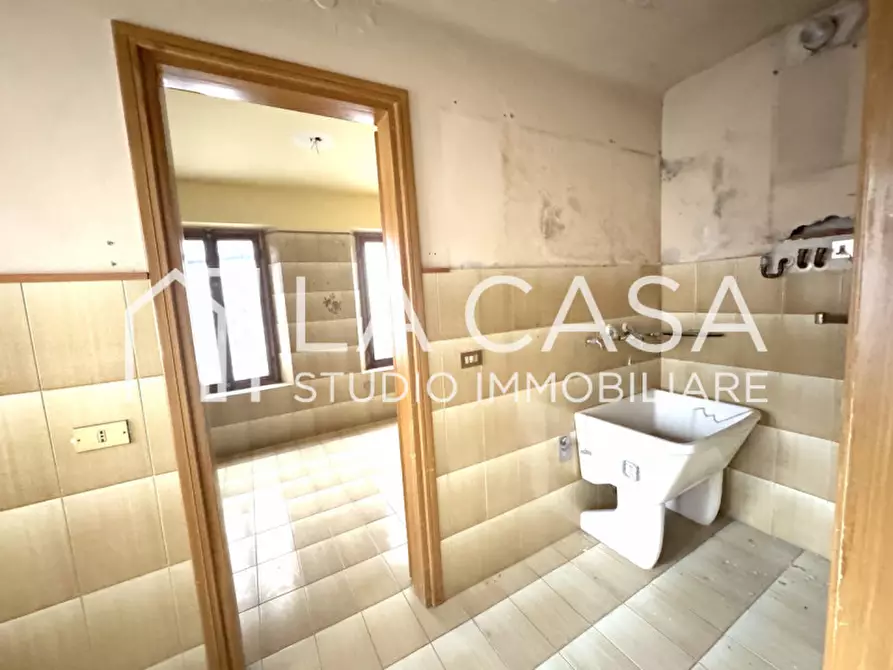 Immagine 19 di Palazzo in vendita  in piazza castello a Valvasone Arzene