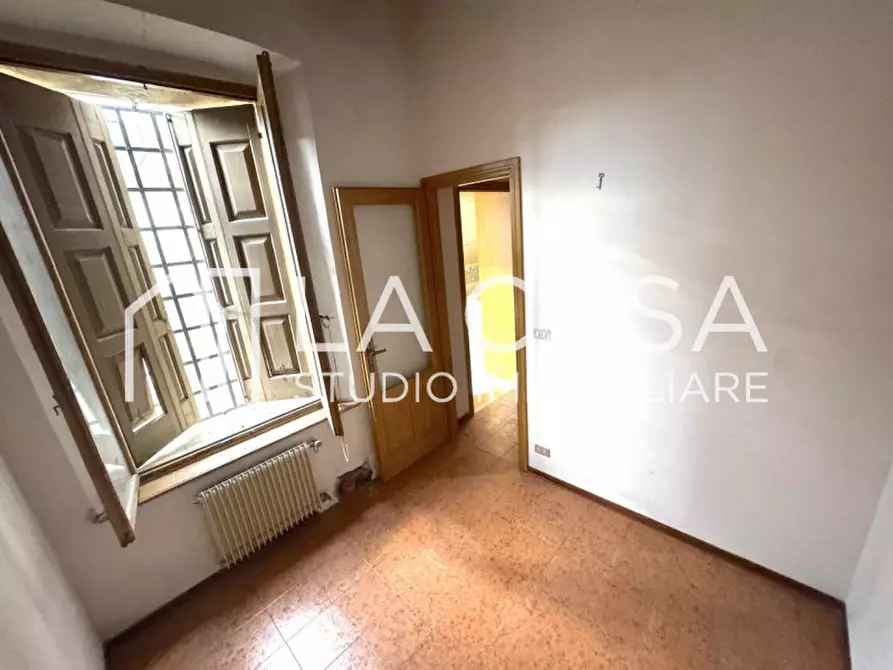 Immagine 20 di Palazzo in vendita  in piazza castello a Valvasone Arzene