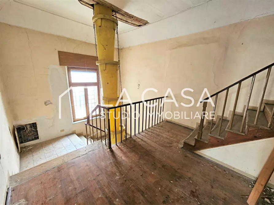 Immagine 24 di Palazzo in vendita  in piazza castello a Valvasone Arzene