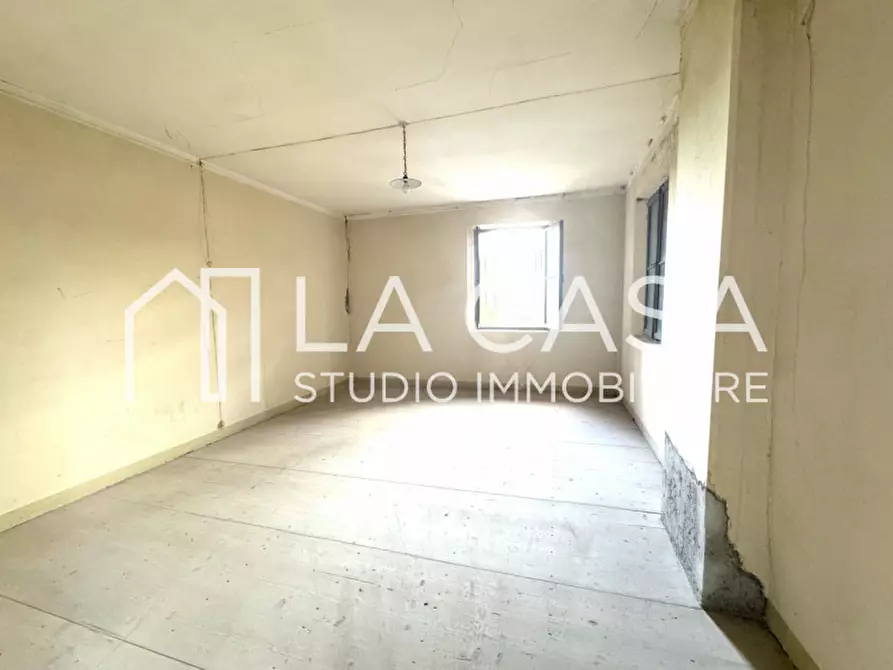 Immagine 25 di Palazzo in vendita  in piazza castello a Valvasone Arzene