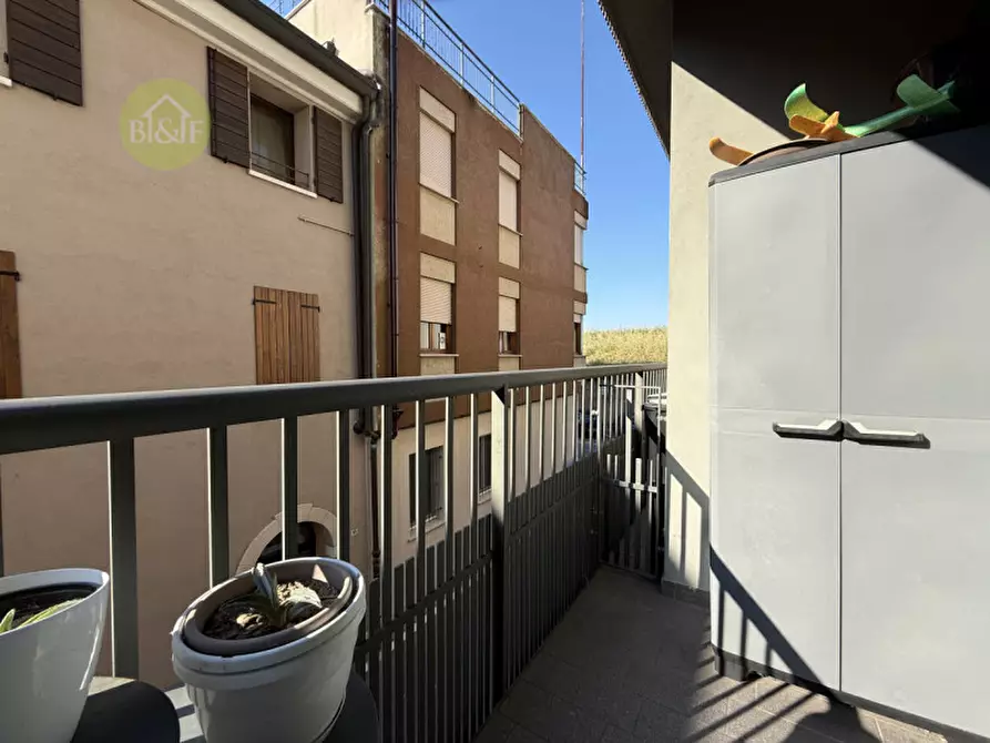 Immagine 14 di Appartamento in vendita  in Piazzetta Don Walter Soave 12 a Legnago