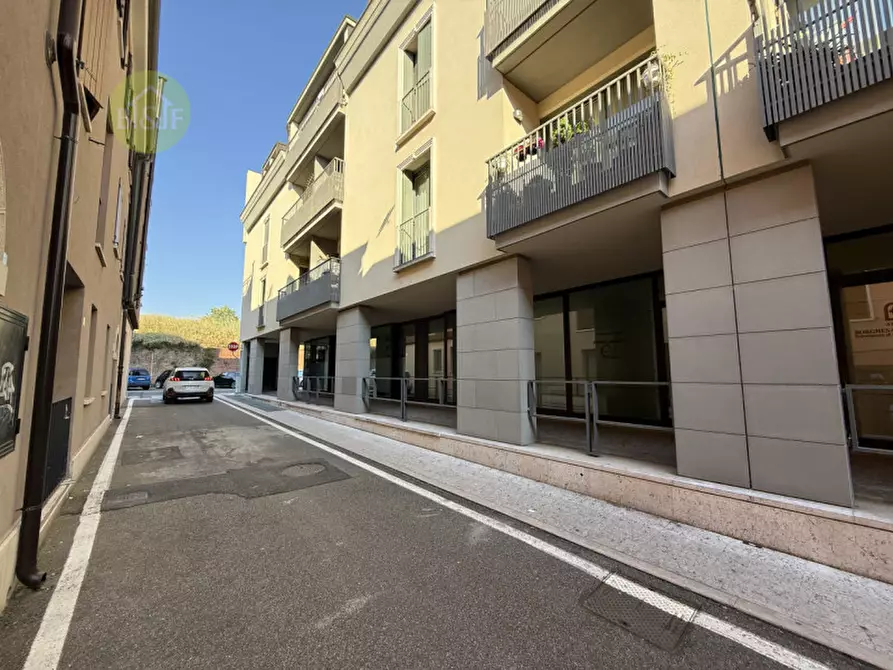 Immagine 20 di Appartamento in vendita  in Piazzetta Don Walter Soave 12 a Legnago