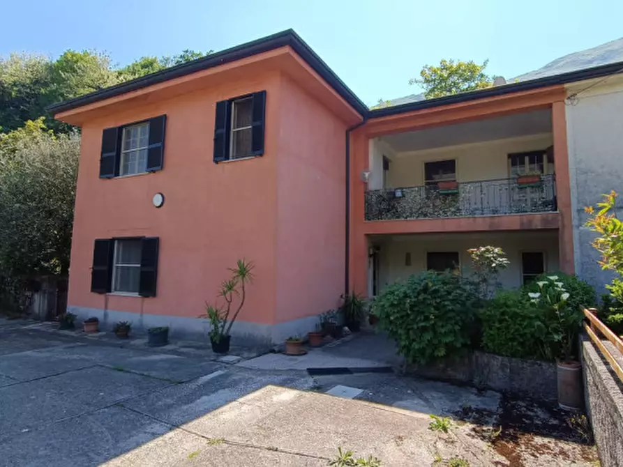 Immagine 1 di Casa bifamiliare in vendita  in Via Compre 94 a Sora