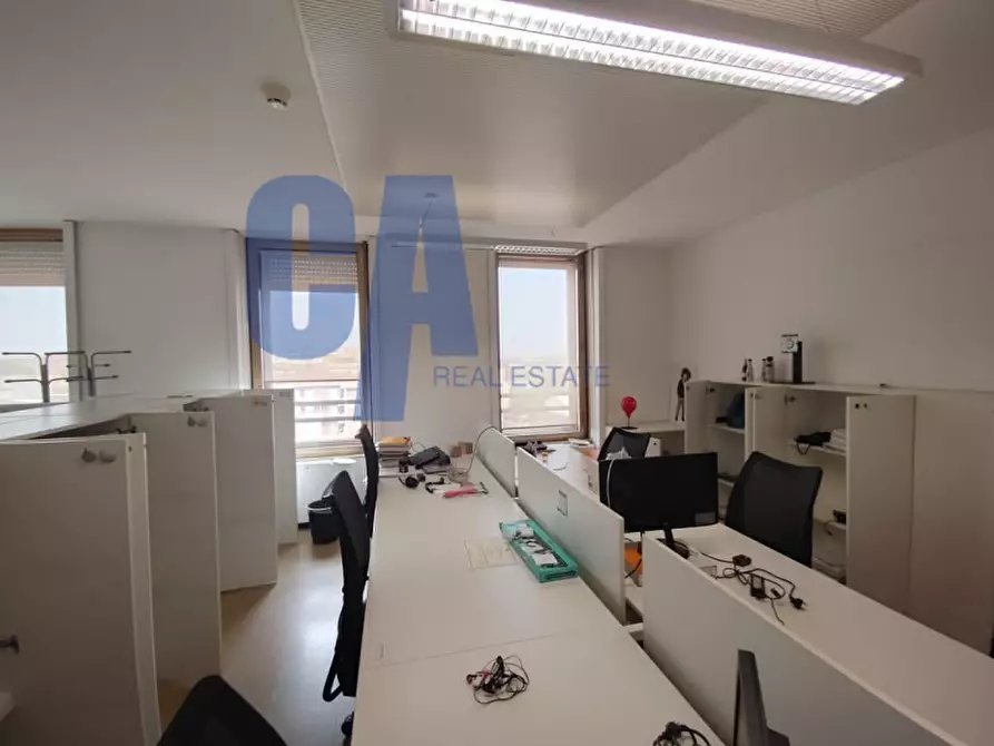 Immagine 15 di Ufficio in affitto  in PIAZZA MONTE TITANO a Milano