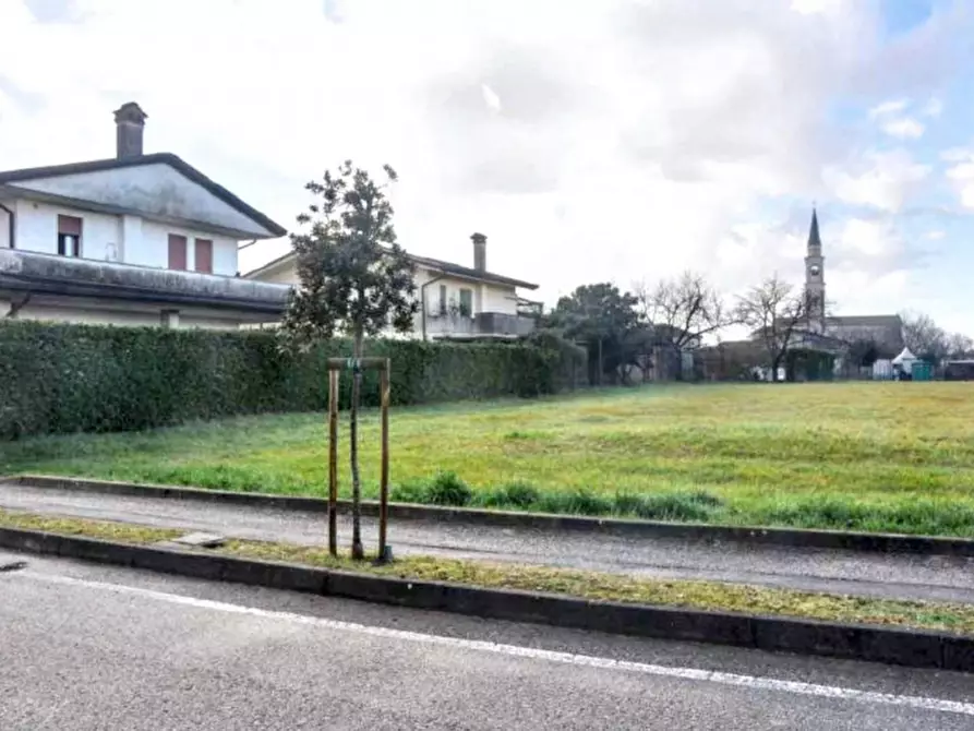 Immagine 10 di Terreno in vendita  in Via Chiesa, 35010 Tavo PD, Italia a Vigodarzere