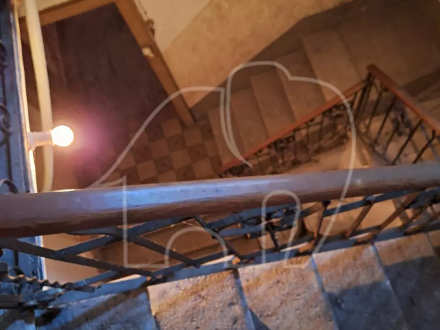 Immagine 16 di Rustico / casale in vendita  a Torri Del Benaco