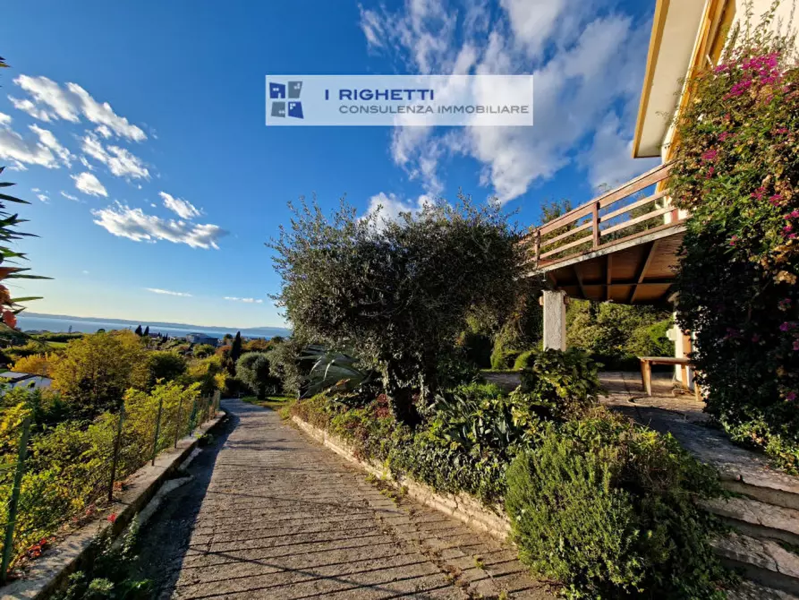 Immagine 18 di Villa in vendita  in Località Morene a Lazise