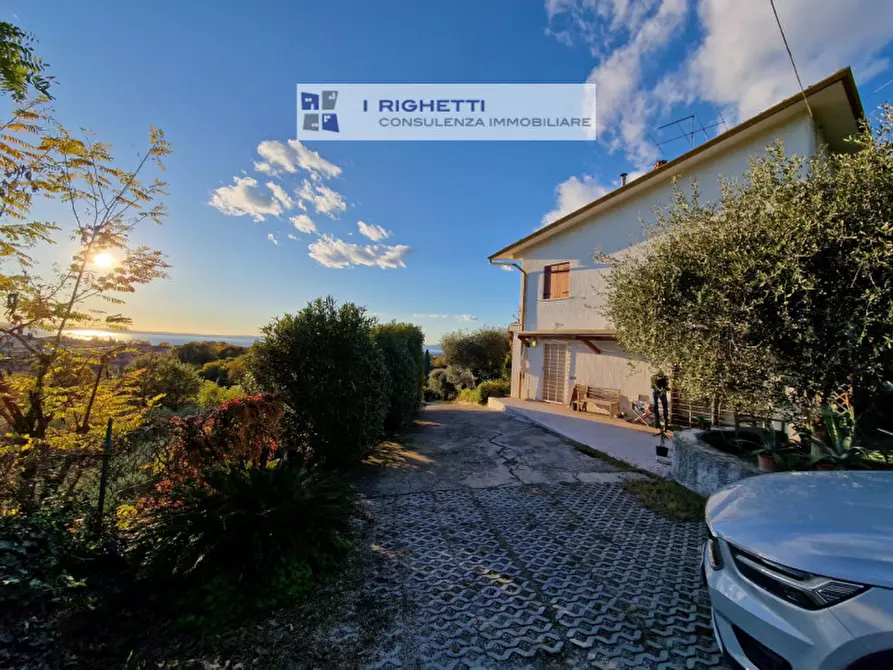Immagine 19 di Villa in vendita  in Località Morene a Lazise