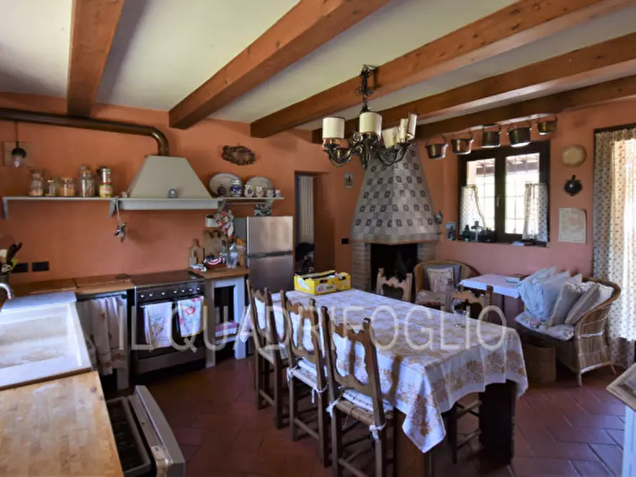 Immagine 8 di Villa in vendita  a Cesena