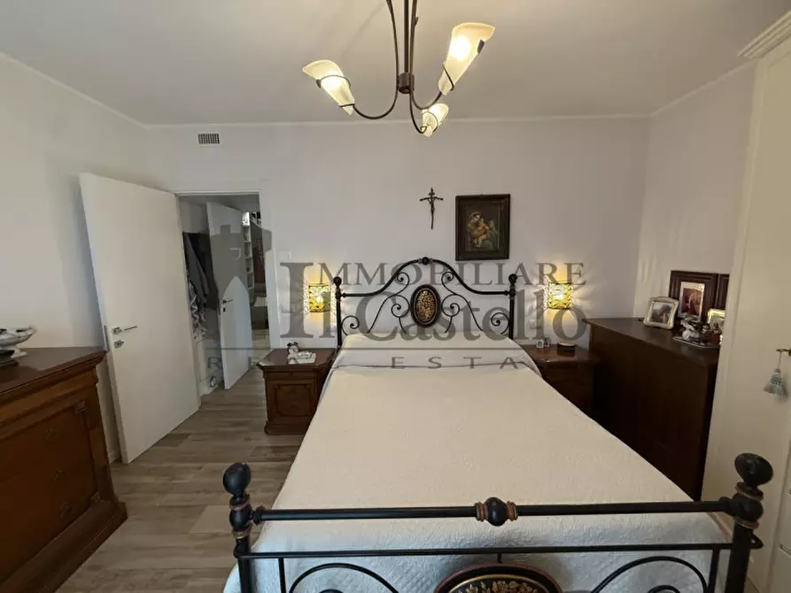 Immagine 10 di Appartamento in vendita  in Via Vittorio Formentano a Castiglione Del Lago