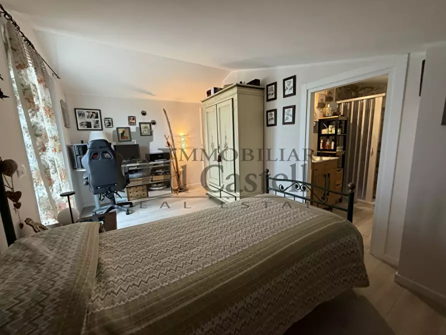 Immagine 21 di Appartamento in vendita  in Via Vittorio Formentano a Castiglione Del Lago