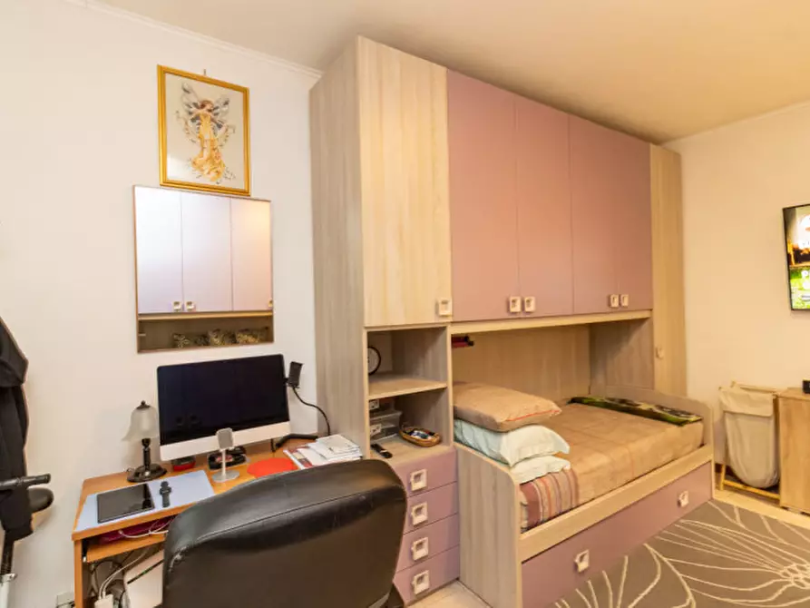 Immagine 5 di Appartamento in vendita  in Via Borgo delle Noci a Civate