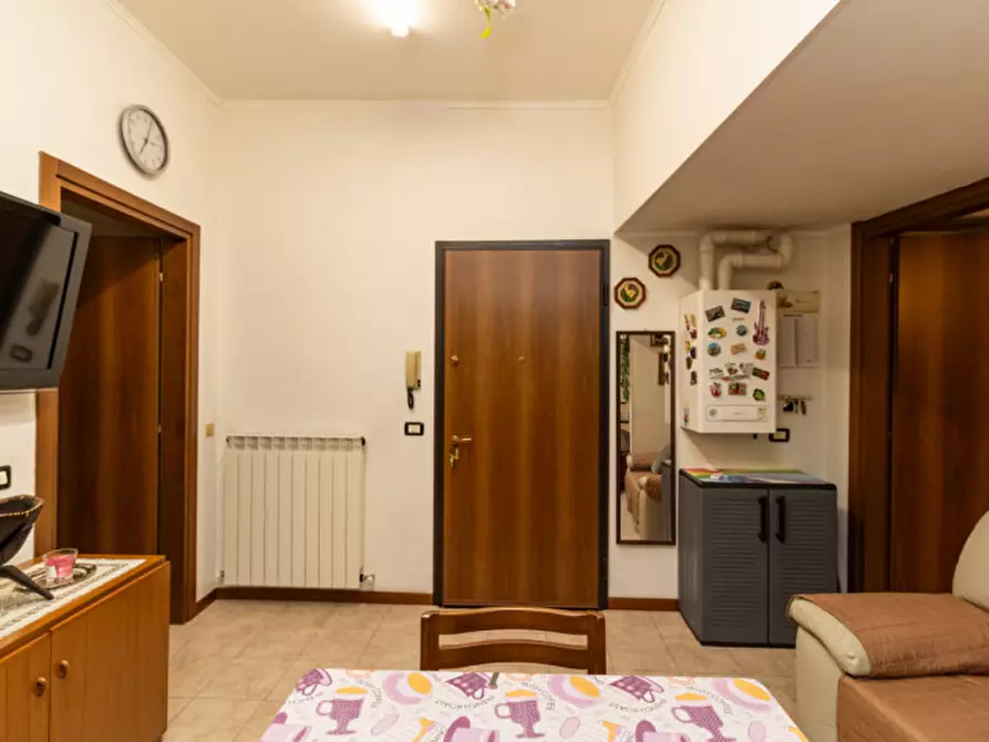 Immagine 10 di Appartamento in vendita  in Via Borgo delle Noci a Civate