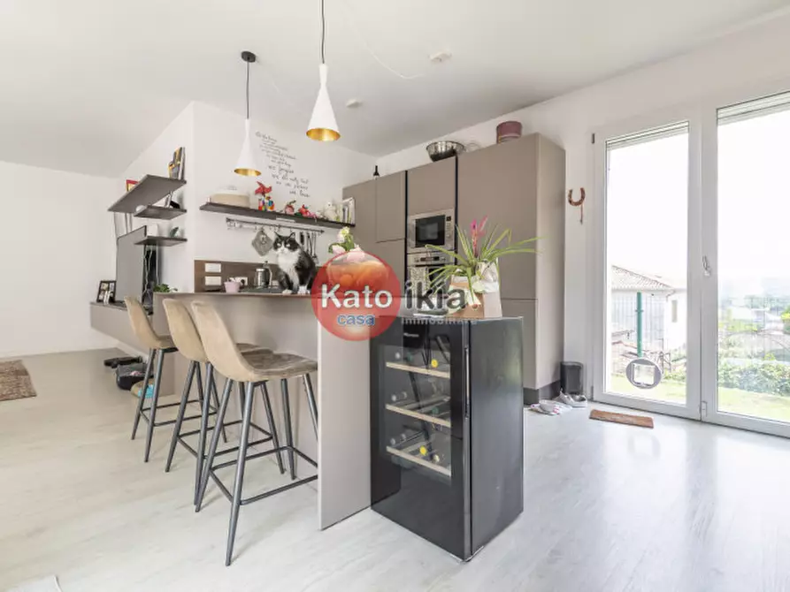 Immagine 4 di Casa bifamiliare in vendita  in Via IV Novembre a Creazzo