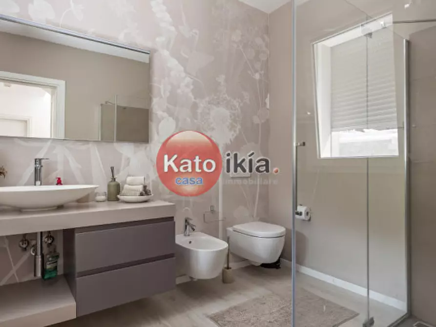 Immagine 8 di Casa bifamiliare in vendita  in Via IV Novembre a Creazzo