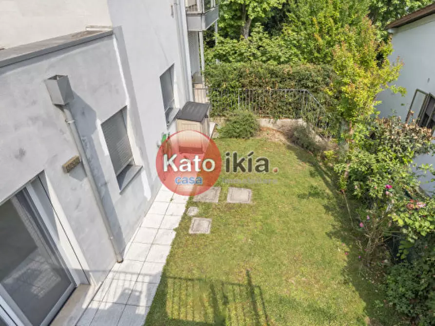 Immagine 24 di Casa bifamiliare in vendita  in Via IV Novembre a Creazzo